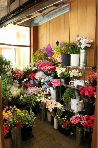 「フラワースポットいまむら」　（石川県金沢市）の花屋店舗写真2
